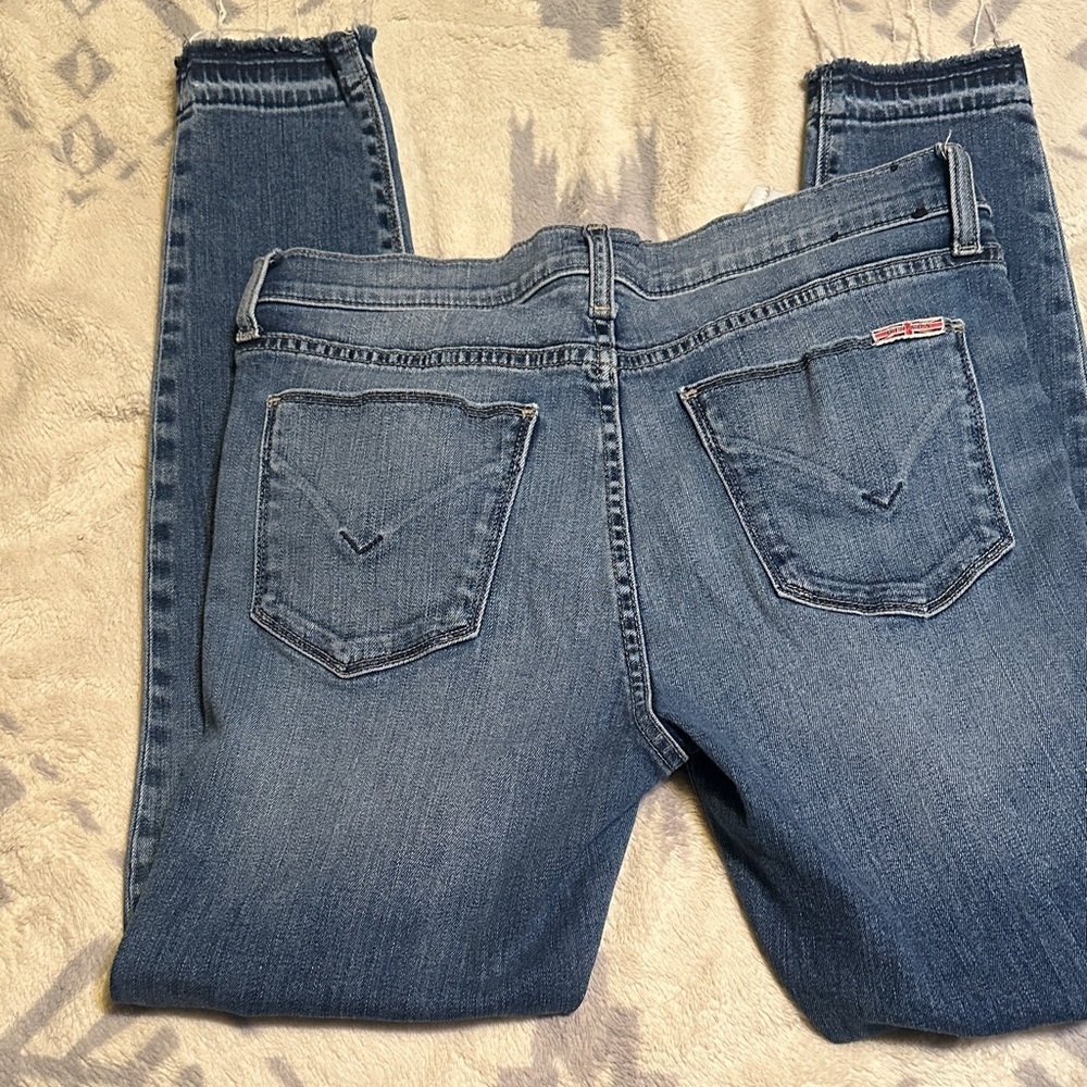 A172.  Hudson Jeans Dark Blue Skinny Denim frayed hem ankle